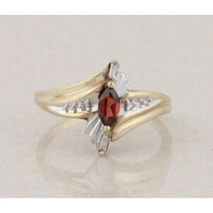 10k Yellow Gold Natural Garnet & Diamond Ring Size 7 1/4
